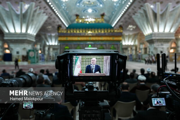 مراسم تجدید میثاق رئیس و نمایندگان مجلس با آرمان‌های امام خمینی(ره)