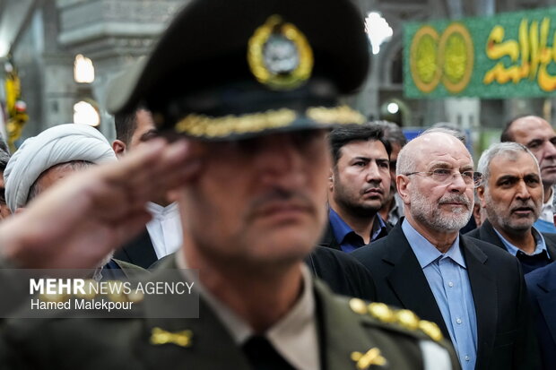 مراسم تجدید میثاق رئیس و نمایندگان مجلس با آرمان‌های امام خمینی(ره)