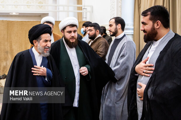 آیین عمامه گذاری طلاب حوزه علمیه امام حسین(ع) تهران