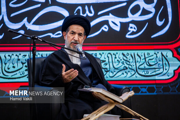 آیین عمامه گذاری طلاب حوزه علمیه امام حسین(ع) تهران