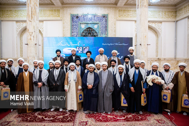 آیین عمامه گذاری طلاب حوزه علمیه امام حسین(ع) تهران