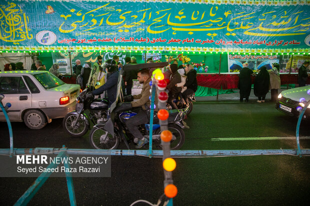 آذین بندی خیابانهای شهر تهران به مناسبت نیمه شعبان ۱۴۰۴