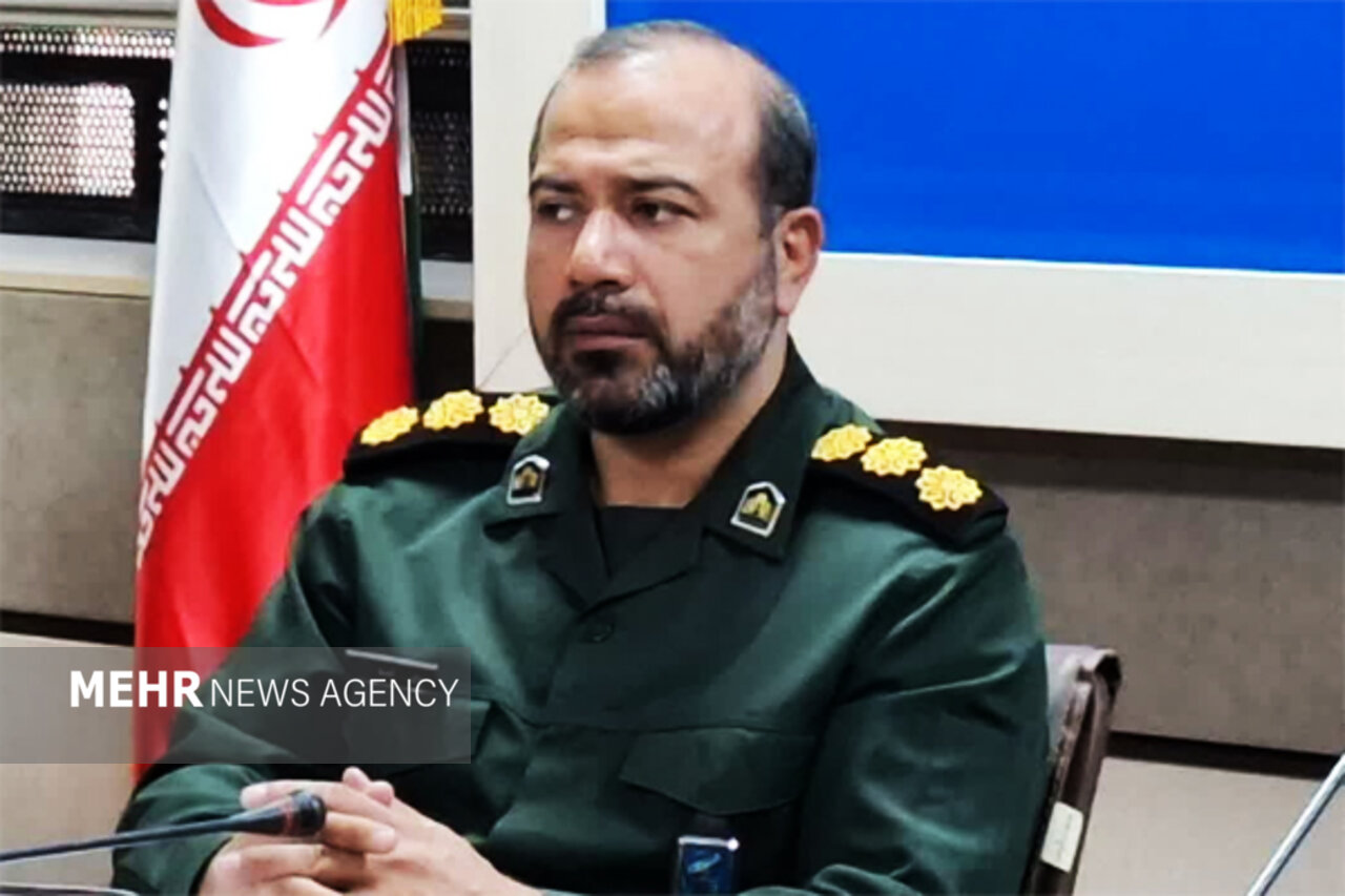دشمن،اسلامي،ملارد،انقلاب،زورمند،ايستادگي،كبير،ايثار،بنيانگذار