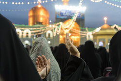 شب نیمه شعبان در حرم مطهر امام رضا (ع)