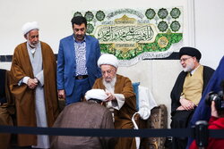 طلاب قمی درخجسته میلاد پیامبر(ص)و امام صادق(ع)لباس روحانیت بر تن کردند