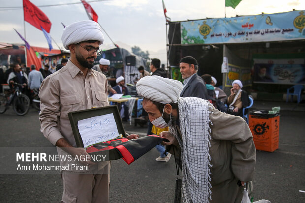 پیاده‌روی منتظران ظهور به سمت مسجد جمکران