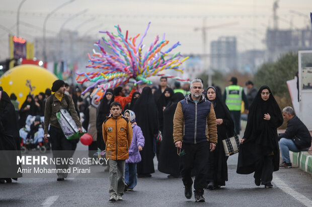 پیاده‌روی منتظران ظهور به سمت مسجد جمکران