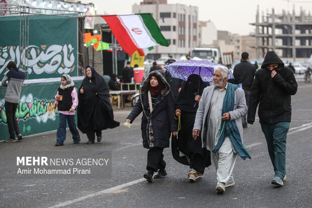 پیاده‌روی منتظران ظهور به سمت مسجد جمکران