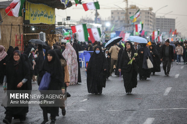 پیاده‌روی منتظران ظهور به سمت مسجد جمکران