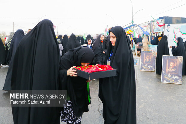 موکب‌های مردمی پذیرای زائران نیمه‌شعبان در طریق‌المهدی(ع)