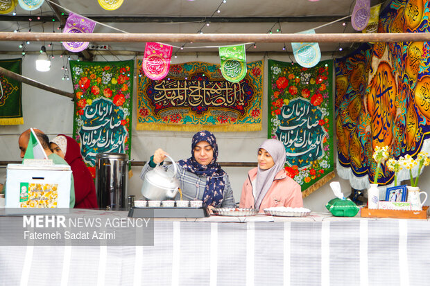 موکب‌های مردمی پذیرای زائران نیمه‌شعبان در طریق‌المهدی(ع)