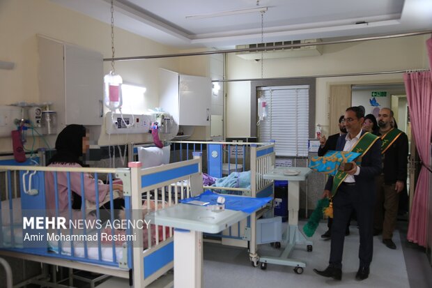 نوای امید در بیمارستان‌های ورامین با حضور سفیران مهدوی