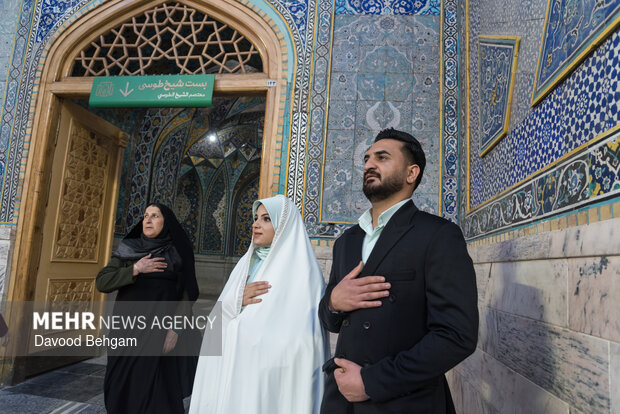 شب نیمه شعبان در حرم مطهر امام رضا (ع)