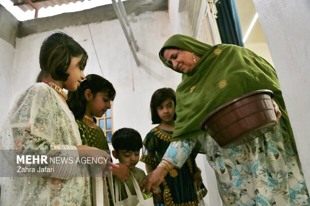 آیین کهن «آردگیز گردانی» در شهرهای بندرلنگه و بندرکنگ