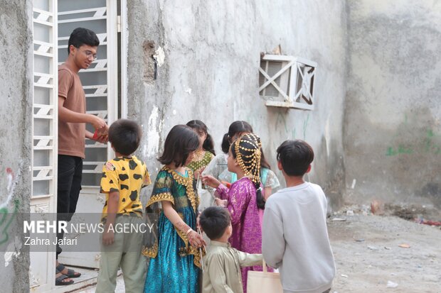 آیین کهن «آردگیز گردانی» در شهرهای بندرلنگه و بندرکنگ