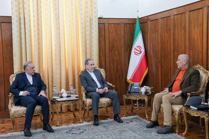 عراقچی: هنر در شرایط پیچیده سیاسی ارتباط میان ملتها را حفظ میکند