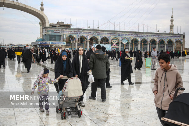 حال و هوای مسجد جمکران در نیمه شعبان