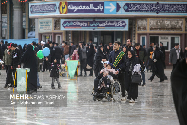 حال و هوای مسجد جمکران در نیمه شعبان