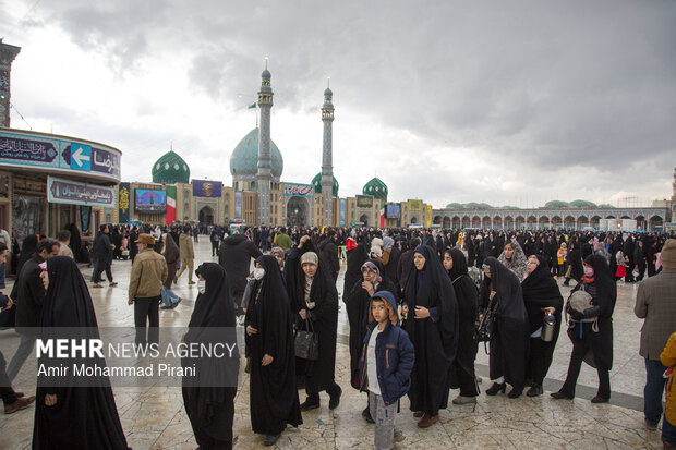 حال و هوای مسجد جمکران در نیمه شعبان