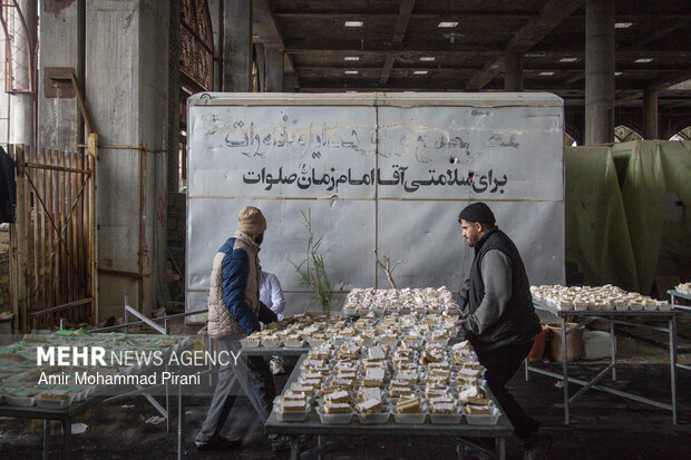 حال و هوای مسجد جمکران در نیمه شعبان