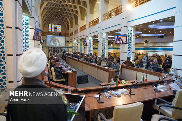 نشست سالانه اندیشمندان و استادان درس انقلاب اسلامی دانشگاه های کشور در شیراز