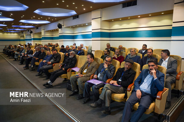 نشست سالانه اندیشمندان و استادان درس انقلاب اسلامی دانشگاه های کشور در شیراز