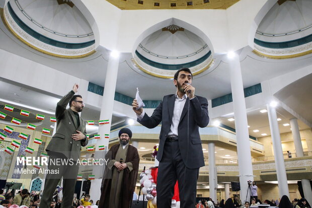 جشن بزرگ نیمه‌شعبان در مصلای خاتم الانبیاء (ص) زنجان