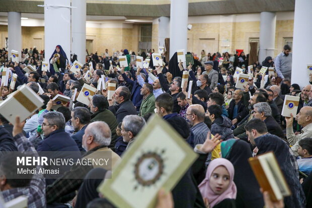 جشن بزرگ نیمه‌شعبان در مصلای خاتم الانبیاء (ص) زنجان