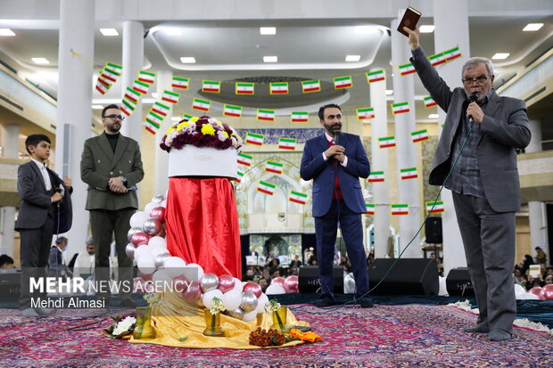 جشن بزرگ نیمه‌شعبان در مصلای خاتم الانبیاء (ص) زنجان