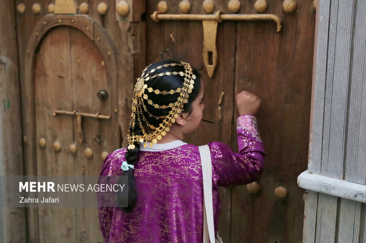 آیین کهن «آردگیز گردانی» در شهرهای بندرلنگه و بندرکنگ