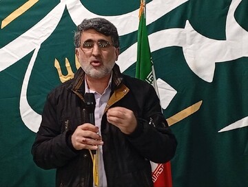 خانی: سرداران جنگ، مایه عزت ایران و خاری در چشم دشمنان هستند