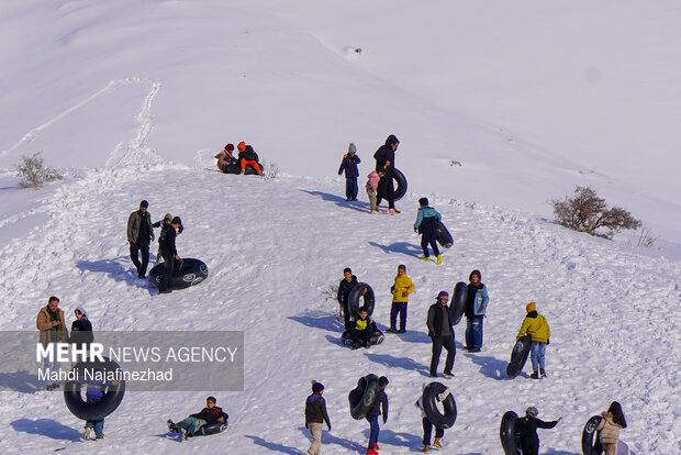 رونق گردشگری زمستانه در پیست اسکی کاکان