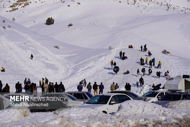 رونق گردشگری زمستانه در پیست اسکی کاکان