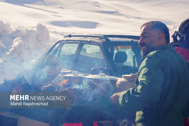 رونق گردشگری زمستانه در پیست اسکی کاکان