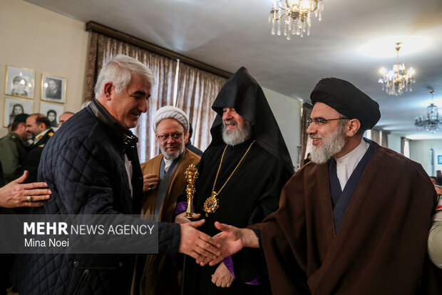 آیین میهمانی لاله‌ها ویژه شهدای ارامنه