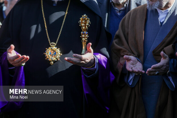 آیین میهمانی لاله‌ها ویژه شهدای ارامنه