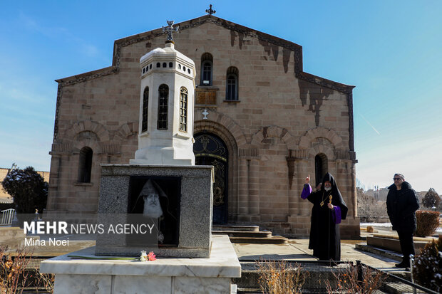 آیین میهمانی لاله‌ها ویژه شهدای ارامنه