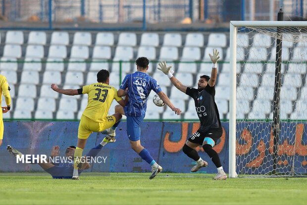 استقلال از سکته مرگبار برگشت/ پیروزی شیرین با گلزنی مهاجم اضافی!