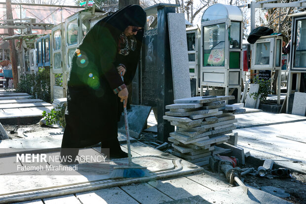 آیین غبارروبی مزار شهدا