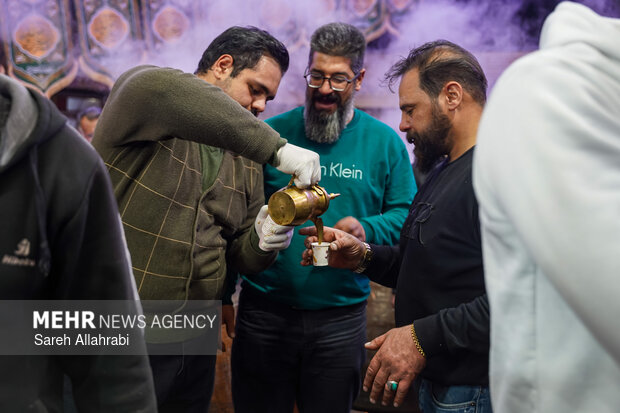 پخت ۵۰ تن سمنو در شیراز