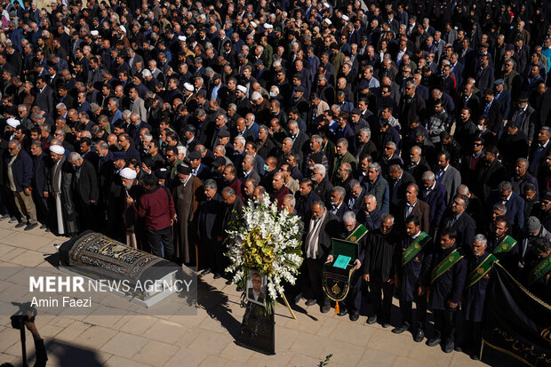 تشییع و تدفین استاندار سابق فارس