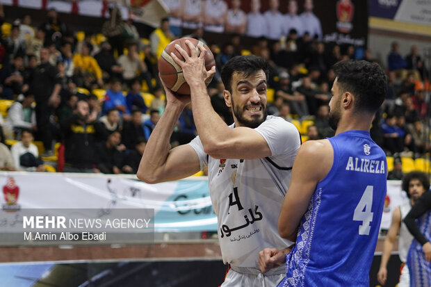 لیگ برتر بسکتبال - گلنور و استقلال