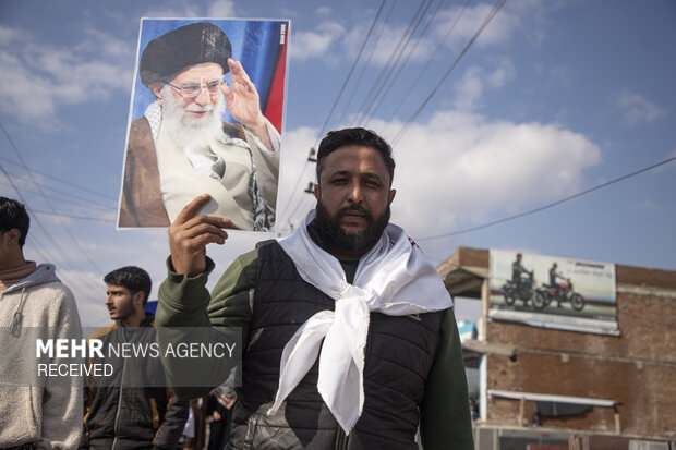 راهپیمایی کشمیری‌ھا در حمایت از رهبر معظم انقلاب