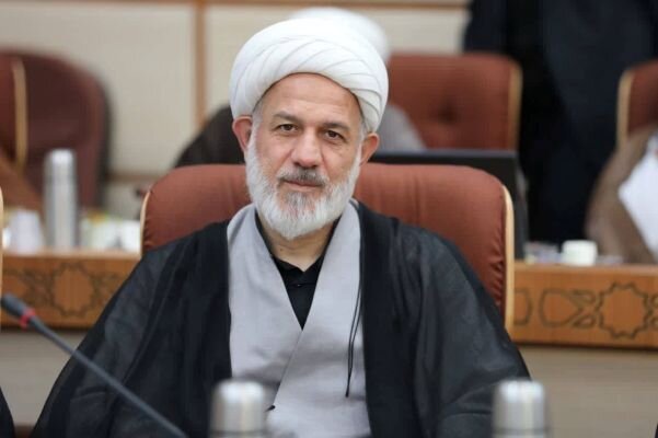 عمامه‌گذاری آغاز تعهدی سنگین برای خدمت دینی و اجتماعی طلاب