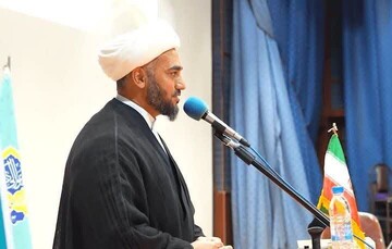 امام جمعه بم: همدلی مردم و مسئولان، عامل تعیین‌کننده آینده کشور است