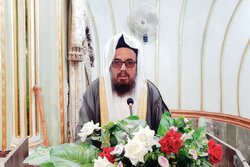 مولوی ساداتی: سکوت در برابر جنایات دشمنان به معنای همراهی با آنهاست