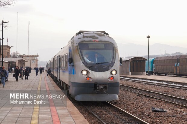 بهره‌برداری آزمایشی راه‌آهن اردبیل - میانه