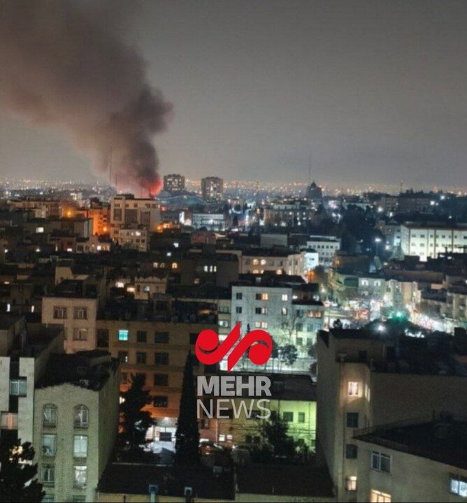 حریق کارگاه نجاری در خیابان قدوسی تهران