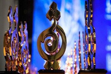 جایزه ملی «تا ثریا» از پیشگامان اقتصاد دانش‌بنیان تقدیر می‌کند