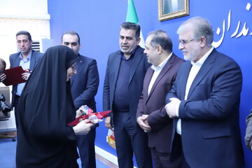 اهدای ۲۴۰۰ فقره سند مالکیت رایگان به مردم مازندران